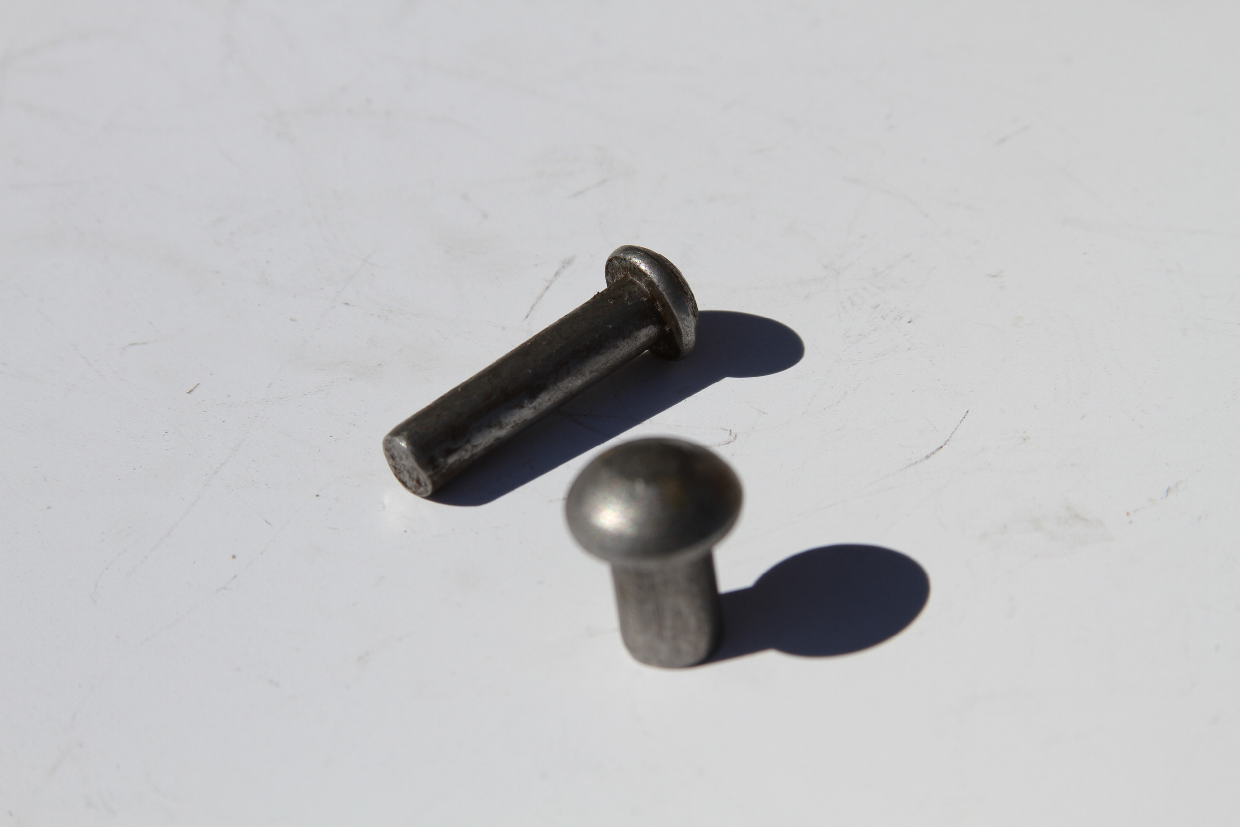 rivets 009.jpg