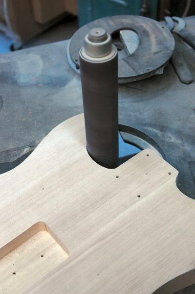  Prior to routing the round-over, I want to sand the outside edge. Sanding? Now? Yep.. I do this now because the bearing on the ½ inch radius round over bit will follow the edge, any irregularities will be reproduced in the rounded over edge, produci