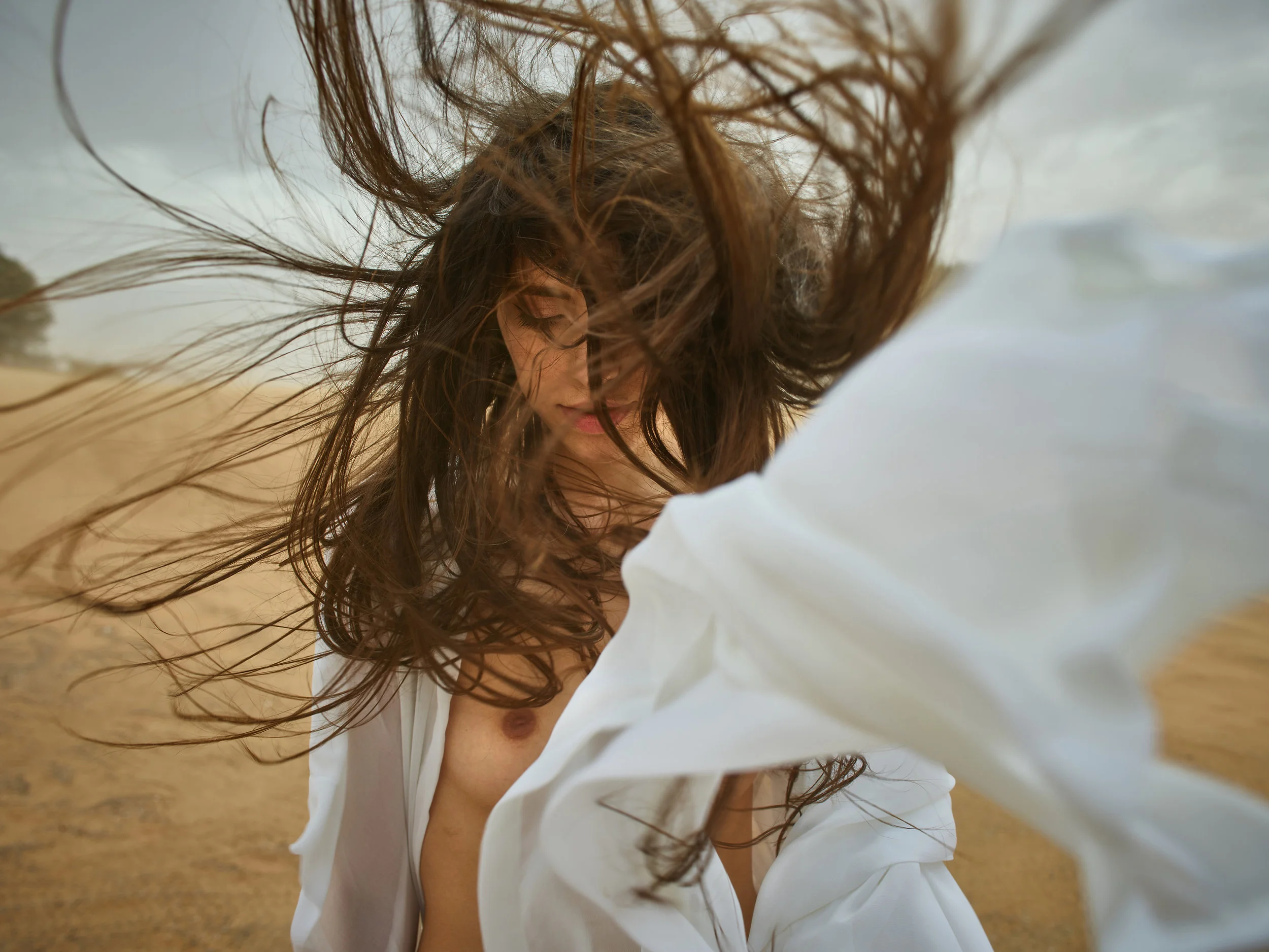 Emma And The Sand Storm