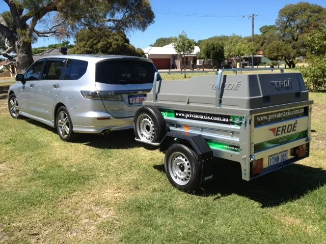 MiniVan 6 Passengers Private Chauffeur driven Airport Taxi Perth