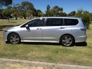 MiniVan 6 Passengers Private Chauffeur driven Airport Taxi Perth