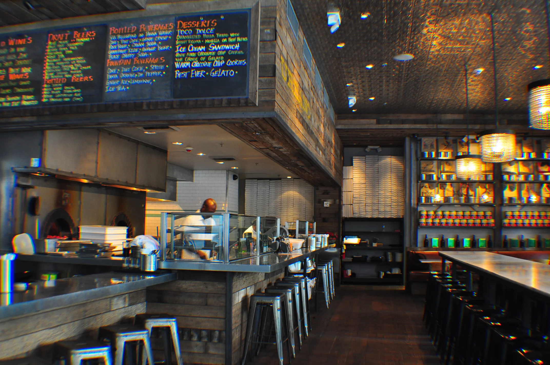 Urbano Pizza Bar 2012 (6).JPG