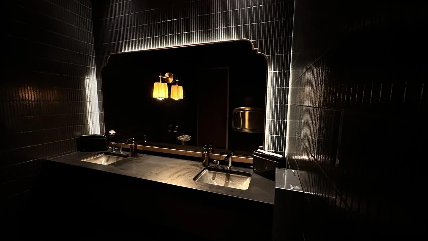 PandaInn_Pasadena_RESTROOM MIRROR.jpg