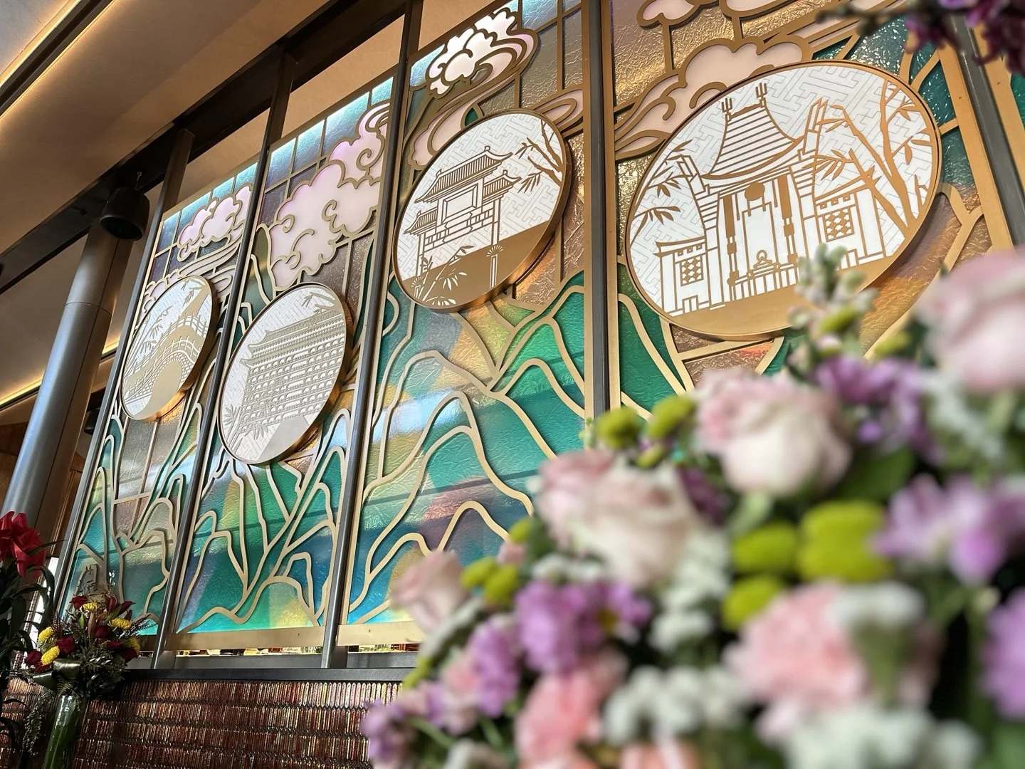 PandaInn_Pasadena_ENTRANCE PARTITION W 3FORM + METAL TRIM.jpg