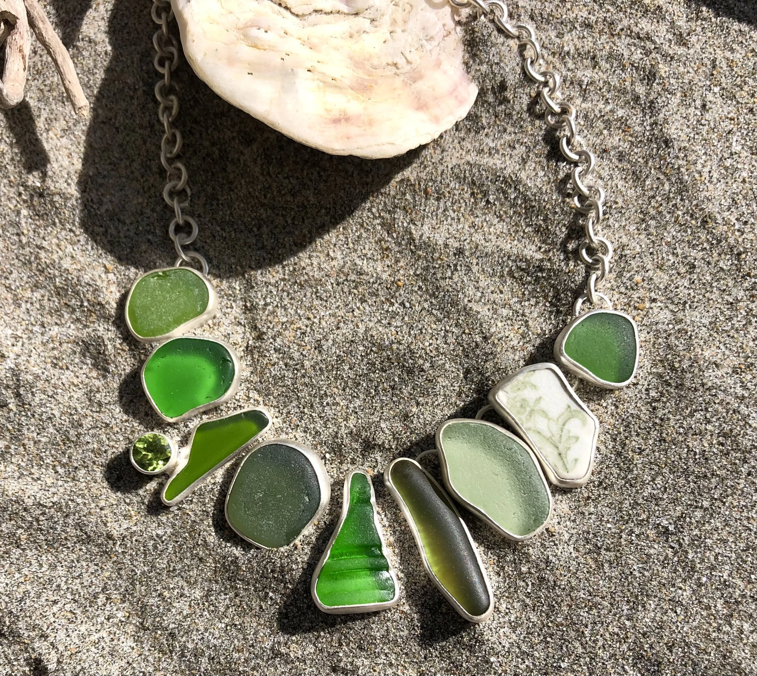 NL02Green w:P Neck .jpeg