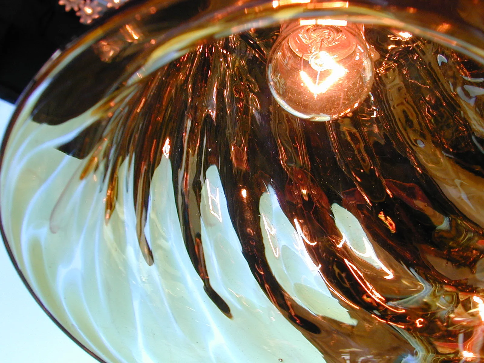 Tophat Pendant 6.JPG