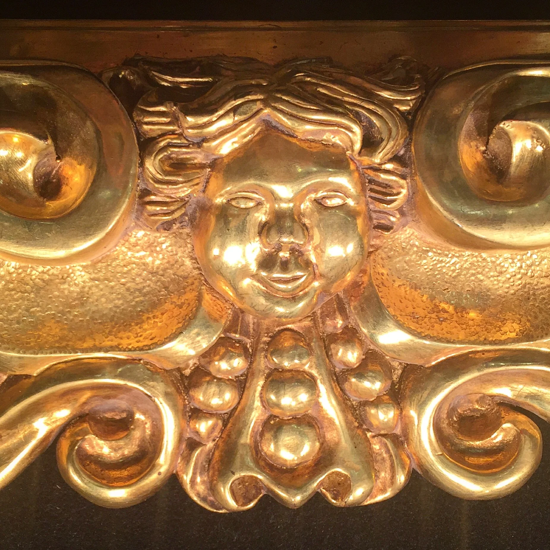 CLOTH & KIND // Gold Leaf Love