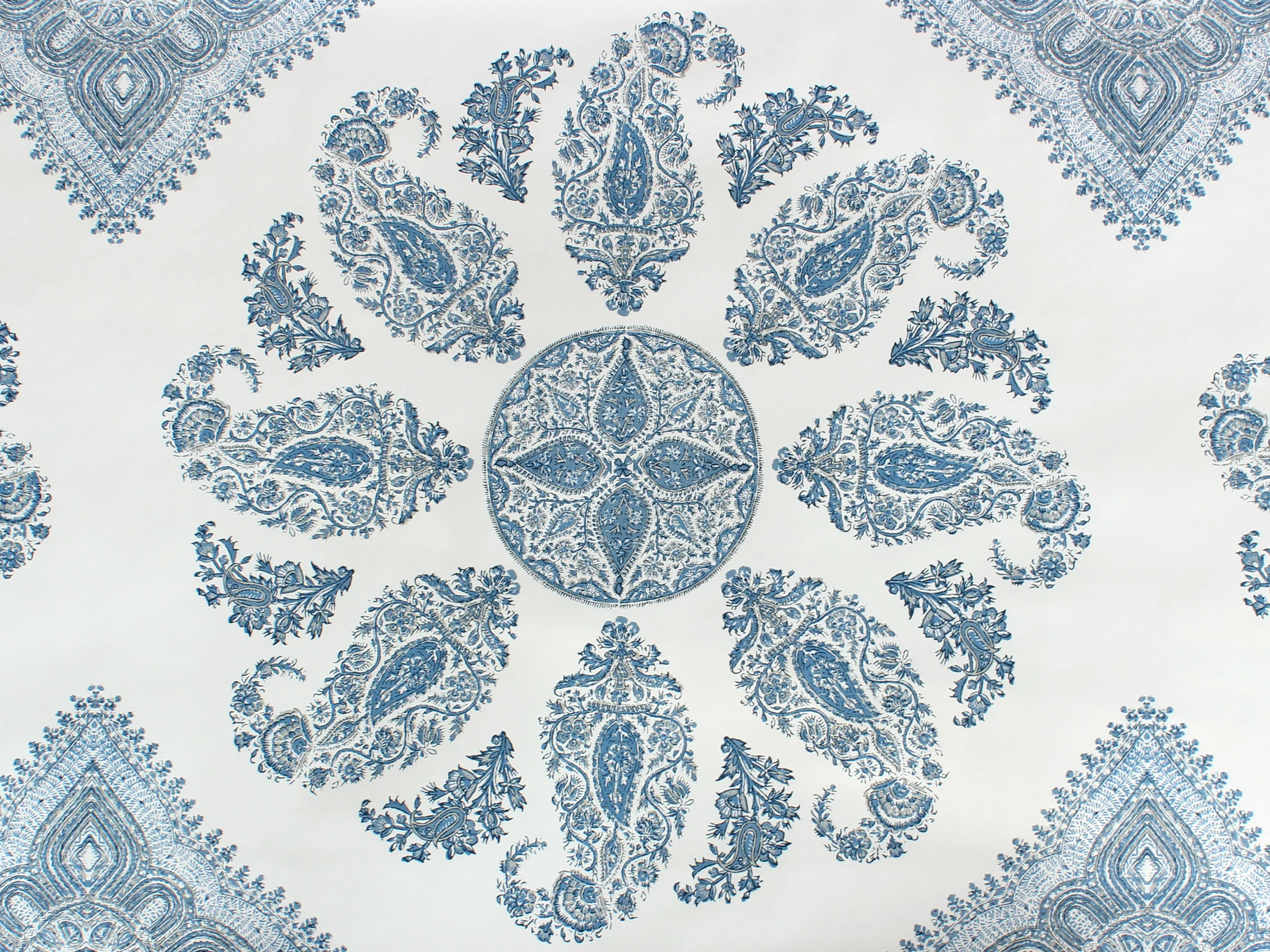 CLOTH & KIND Interiors // Peter Dunham