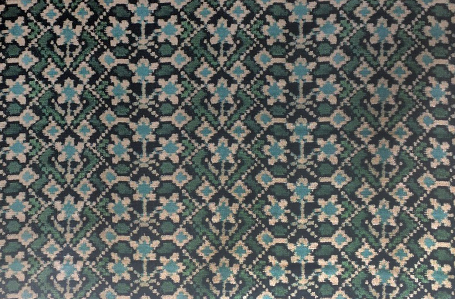 Almaty Velvet
