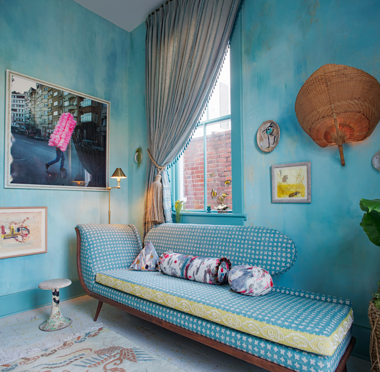 CLOTH & KIND // Rules to Break, White Window Trim