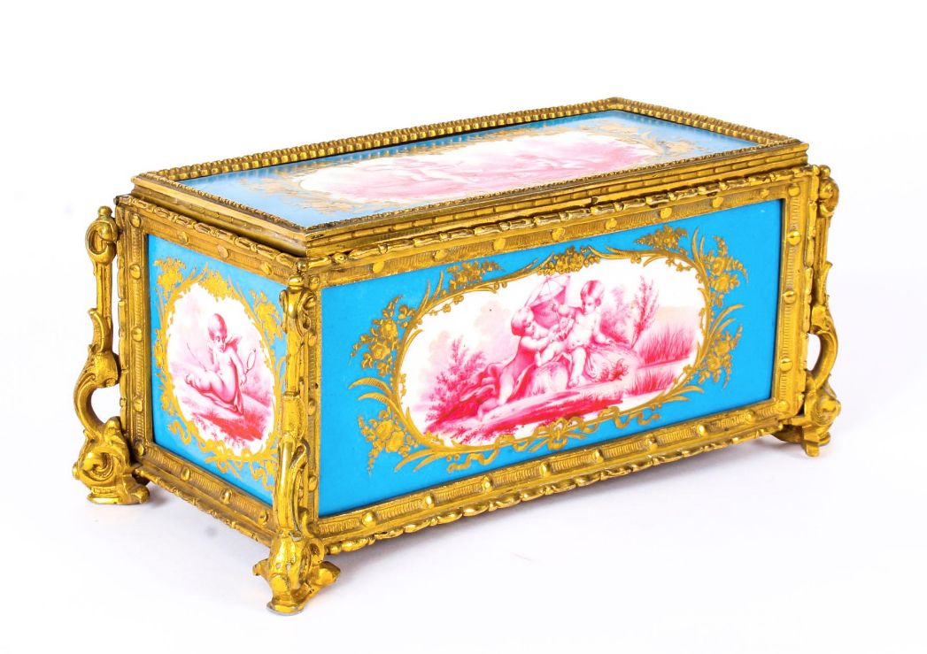 CLOTH & KIND // Ormolu