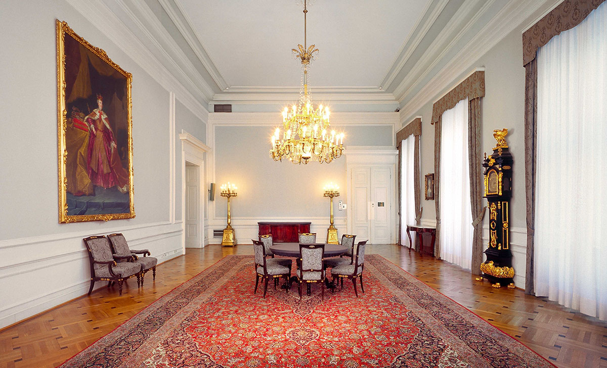 The "Steinsaal" with the Portrait of Maria Theresia (BKA/ Hubert Dimko)