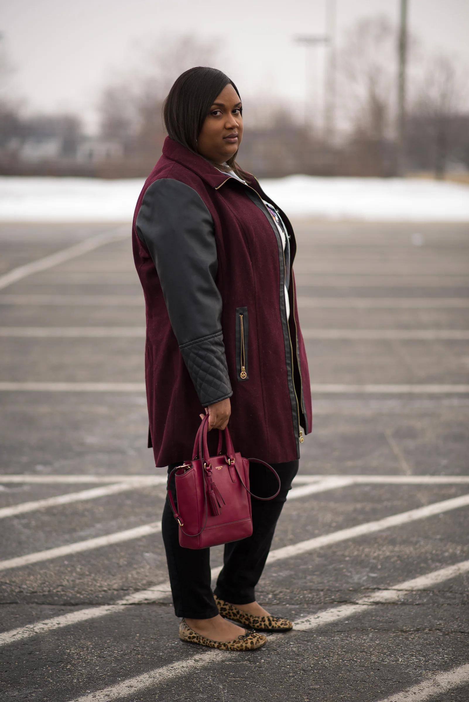 plus size "Kiss Me" jeggings #MacysCampusTour Indianapolis university leopard print flats campus style