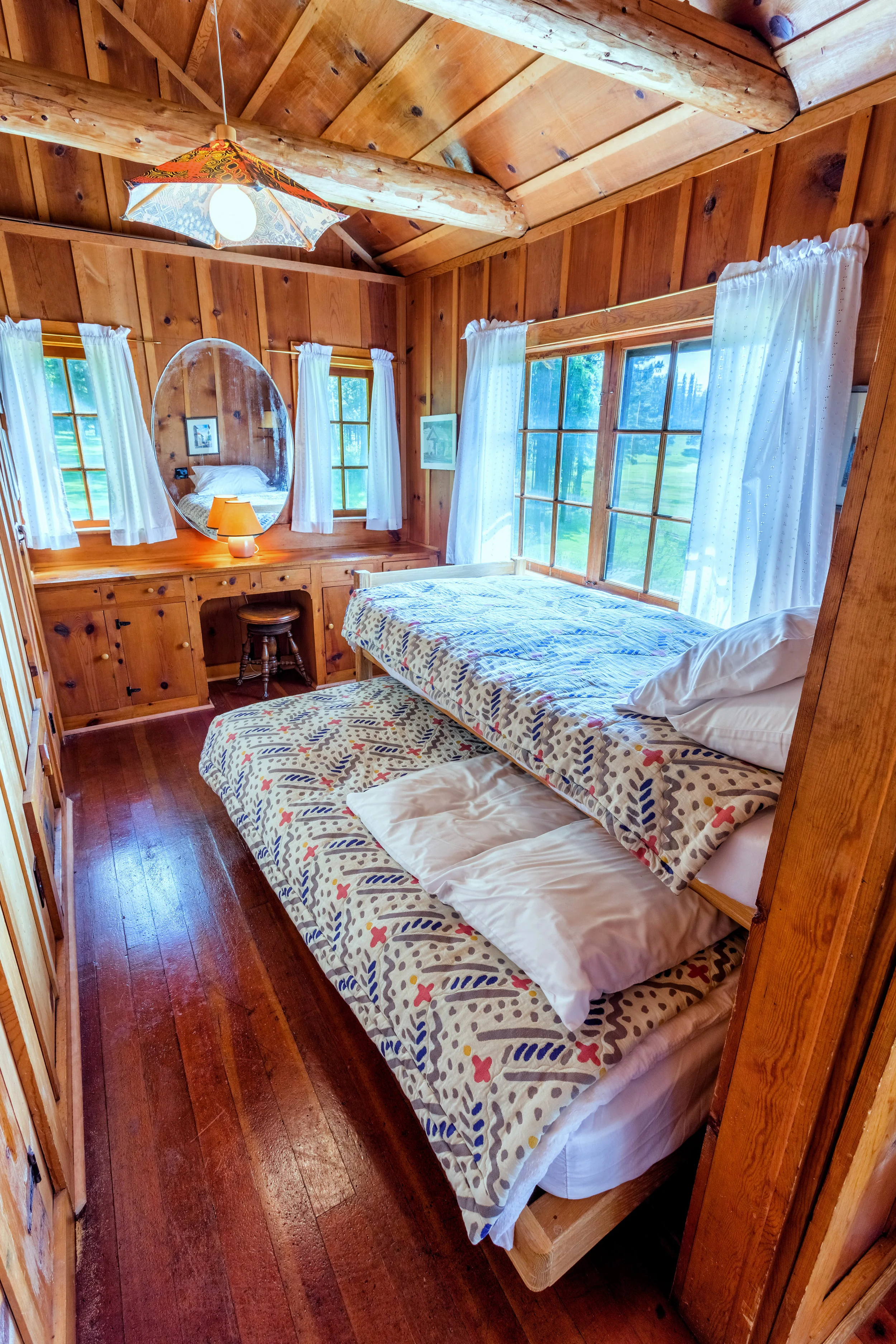 Eleanor Bedroom Nord1517.jpg