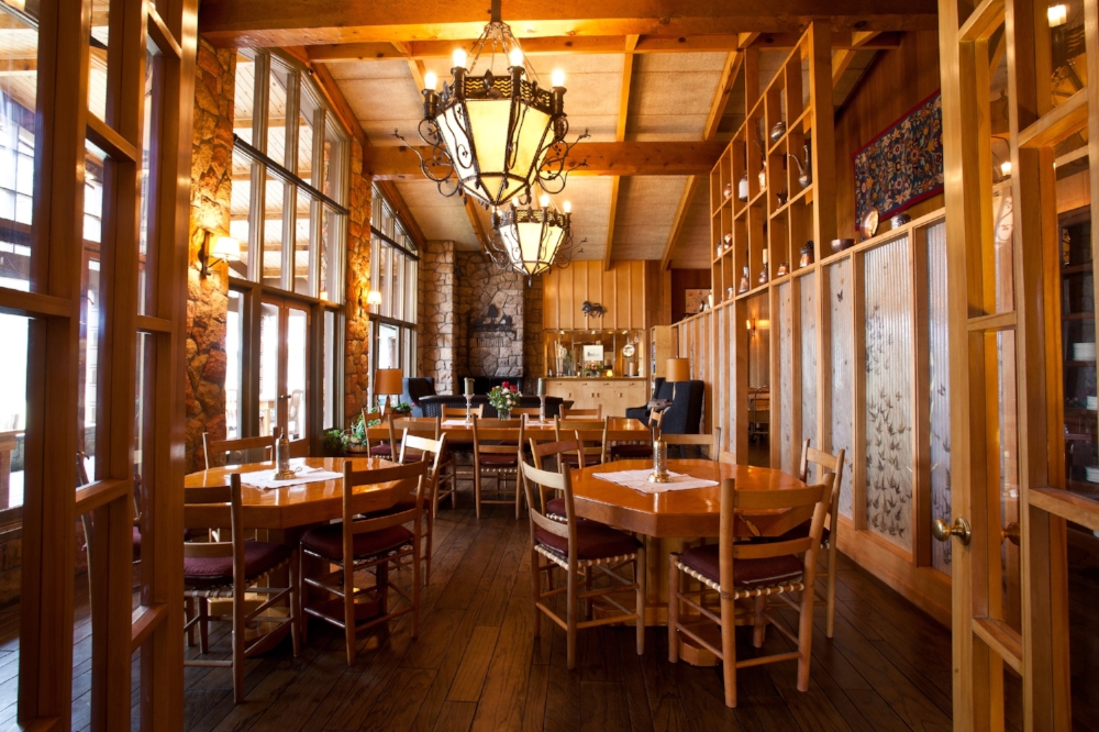 diningroom.jpeg