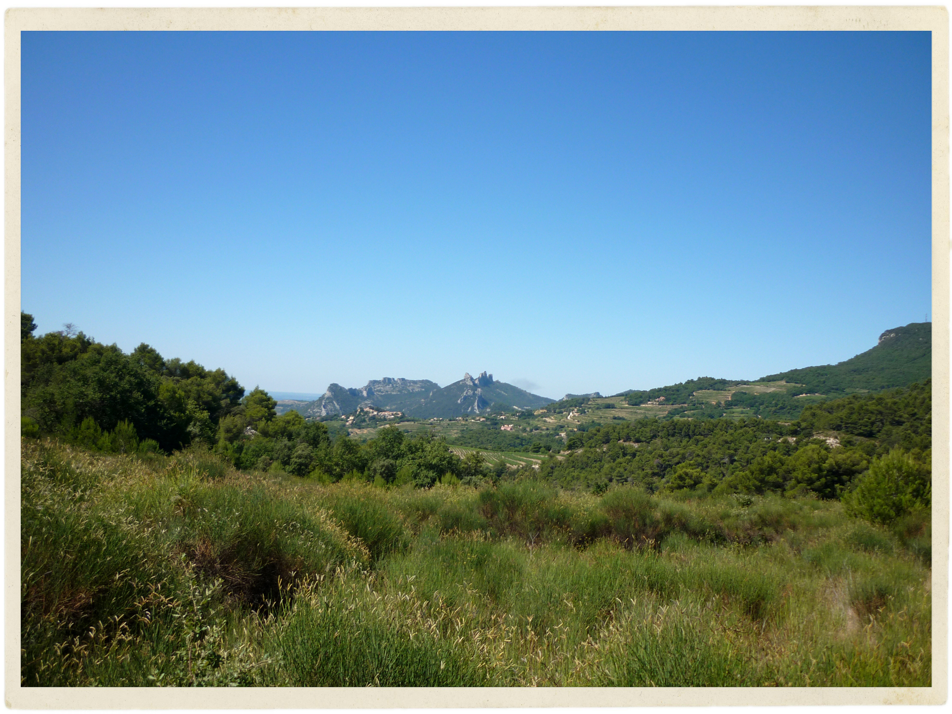 View back to the Dentelles from Col de la Chaine. Check out that amazing blue sky!