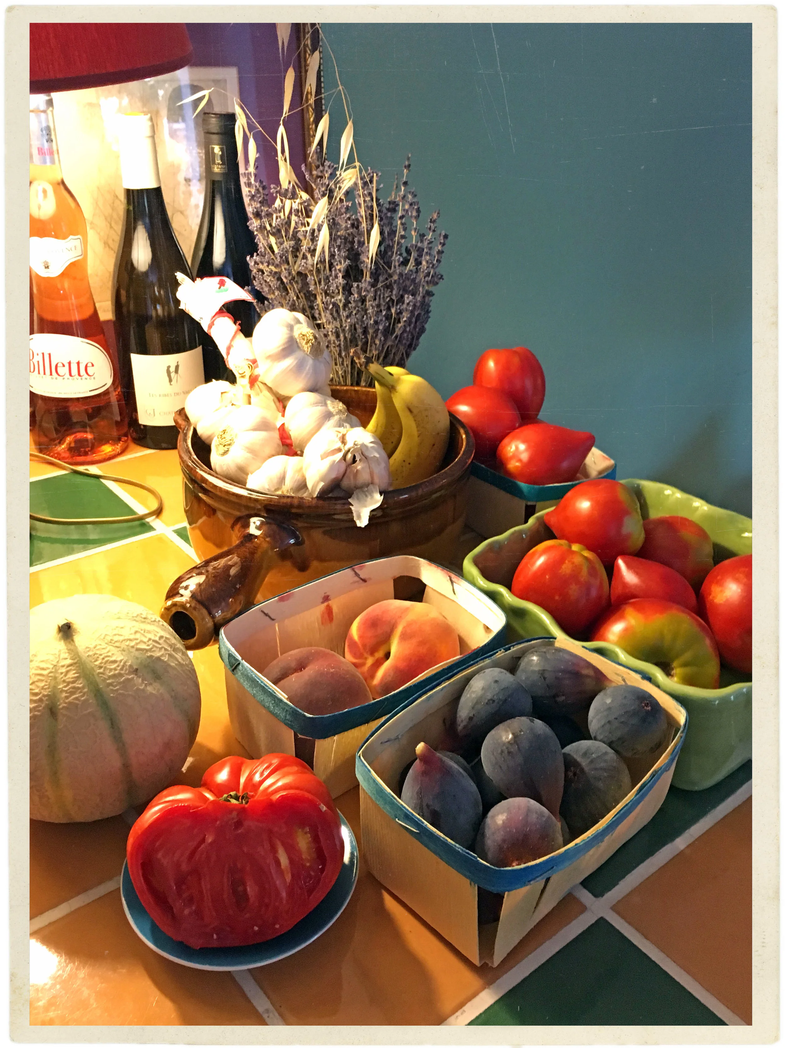 Such a bounty of delicious things to eat. Figs right from the tree!