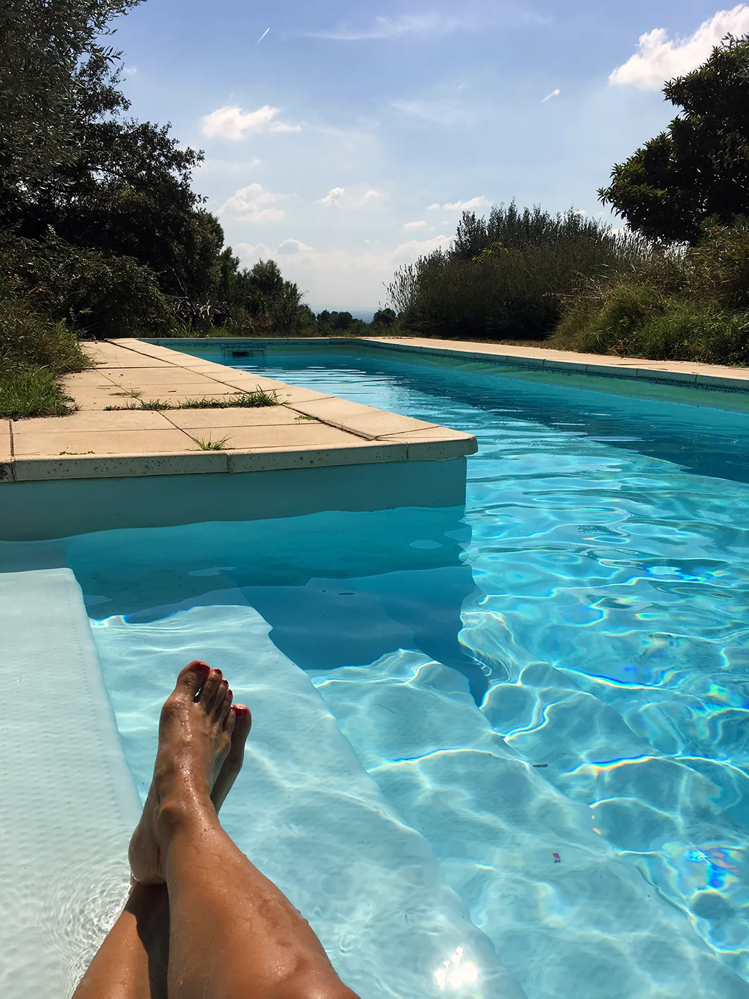 Still able to enjoy the pool, how delightful.