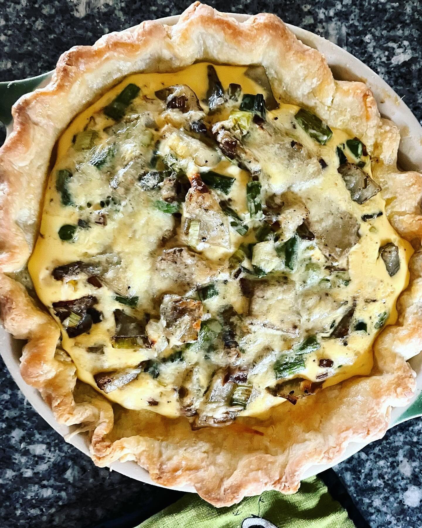 Thank you @elspethcopeland for doing all the research to make a creamy, not boingy quiche. With leek, potatoes, pancetta, asparagus, ch&egrave;vre, and your pastry recipe, it was delicious! I still need to work on my custard!