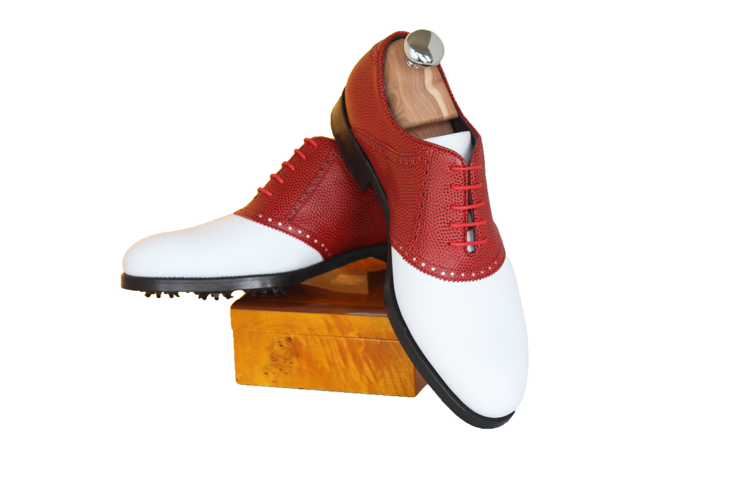 06 - RED AND WHITE GOLF SHOE.jpg