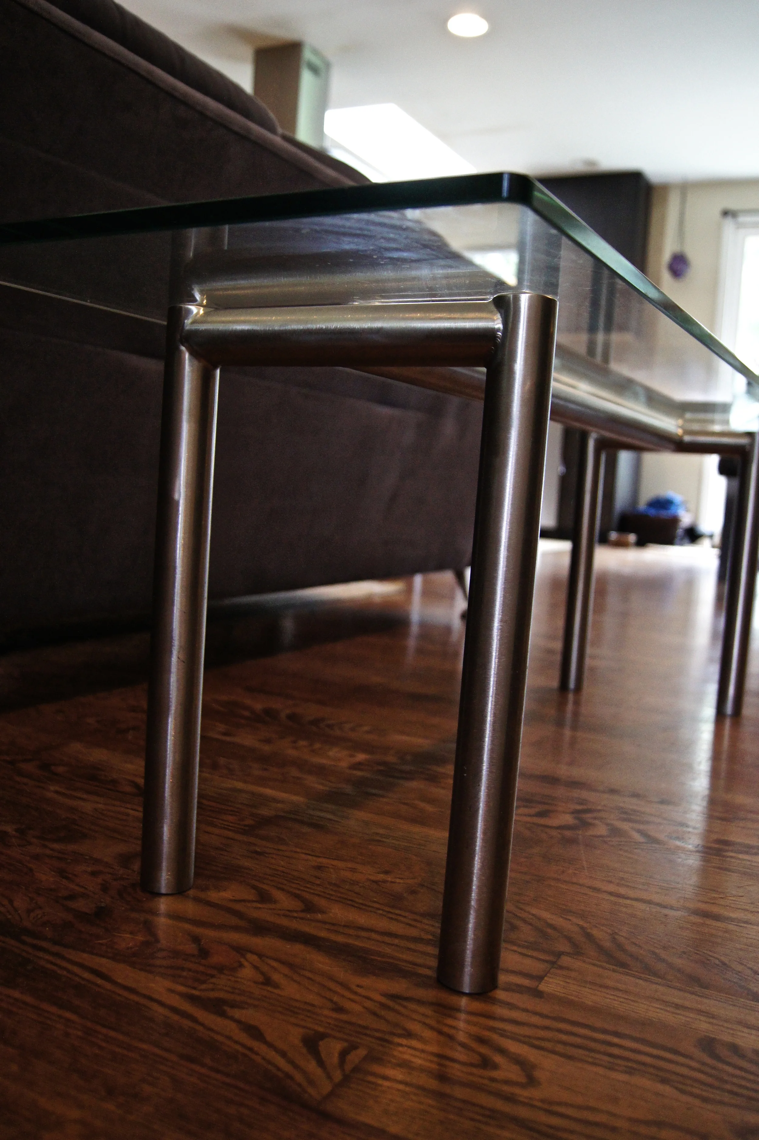 glasstable1.jpg