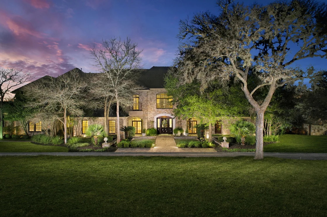 REAL ESTATE PHOTOGRAPHY - LIGHT PAINTING