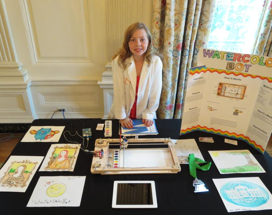 Our other interviewee Sylvia from Sylvia's Awesome Mini Maker Show also attended WHMF, 2014. 