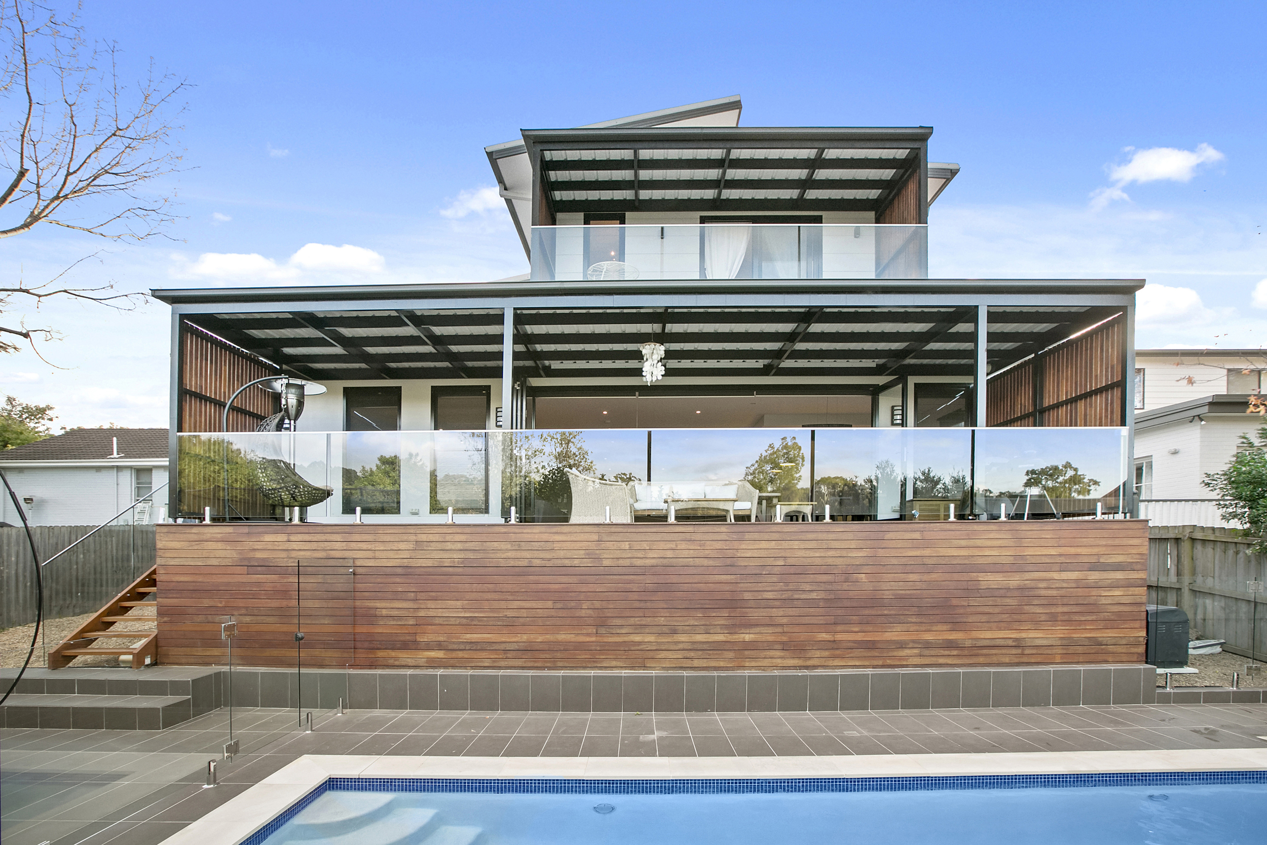 002_Open2view_ID361004-34_Condamine_STreet.jpg