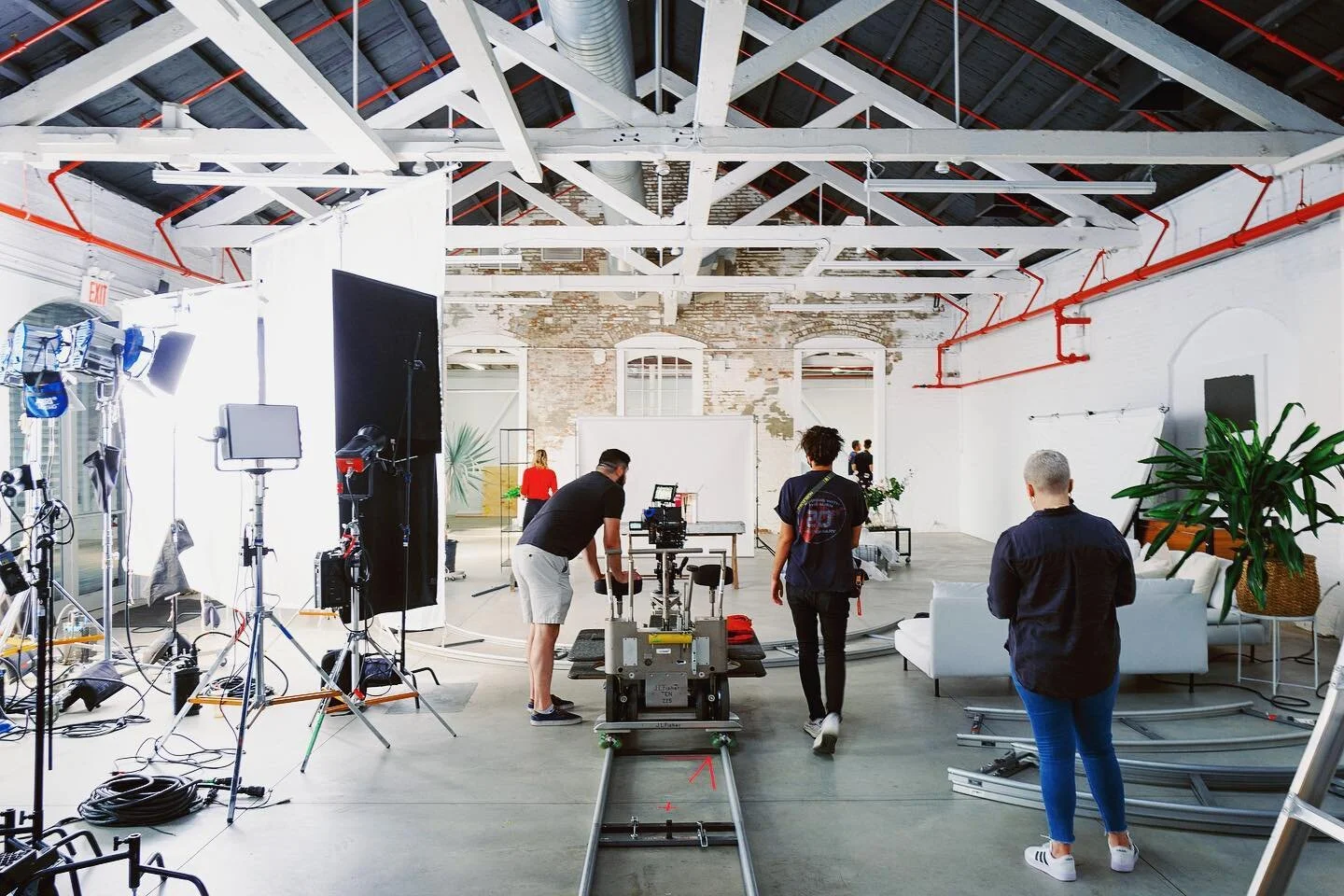 BTS from a shoot I directed a few weeks back in NYC.

#setlife