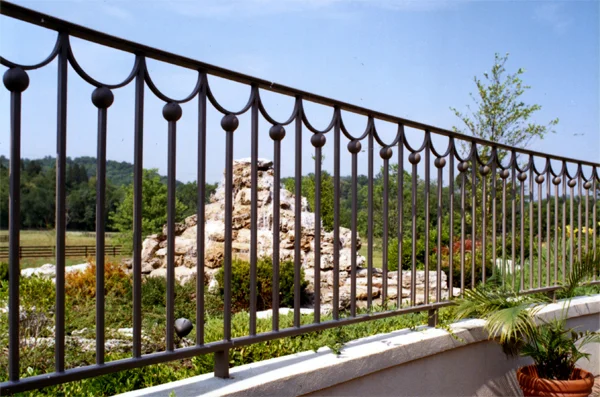 fences009b_600.jpg