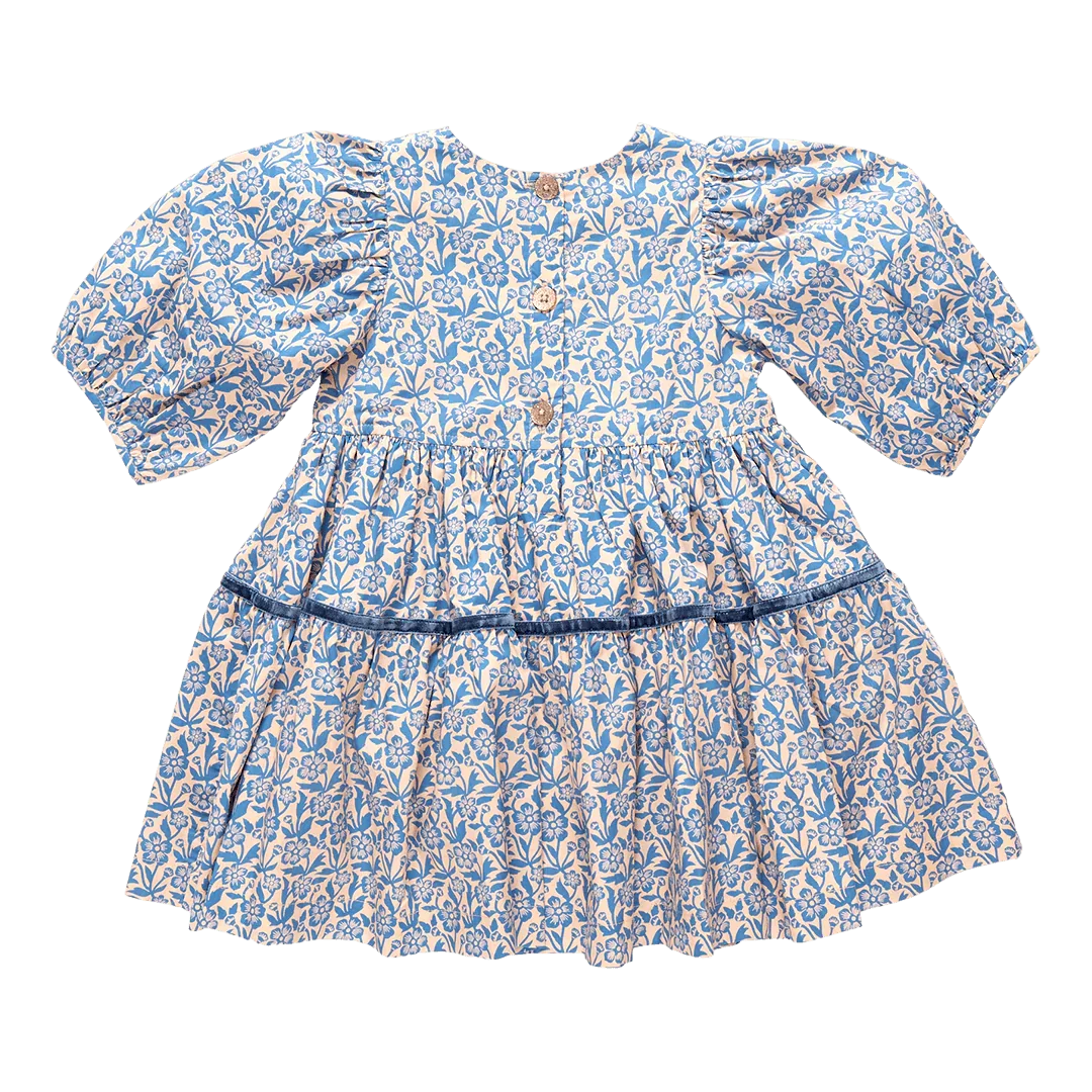 FALL25_PinkChicken_03385_bf470a69-202c-46fd-82e0-cc7a7e31c222.png.webp