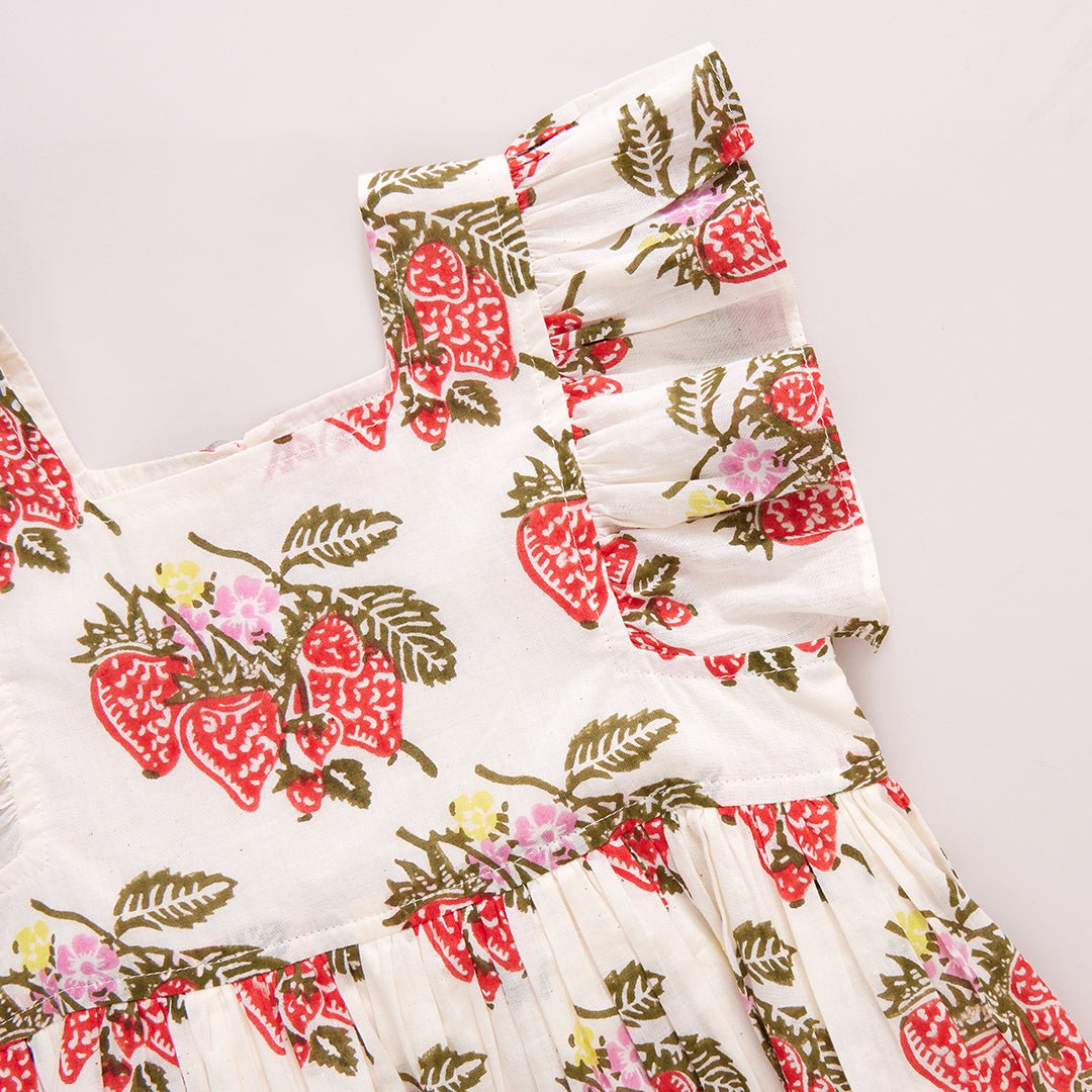 girls-strawberries_40c58283-f453-4324-a919-701812bb529a_2048x2048.jpeg