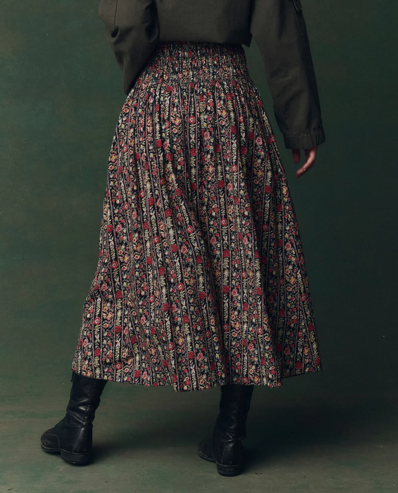 THE-GREAT-LOOK-1-THE-CANARY-SKIRT-GARLAND-PRINT-THE-UTILITY-PULLOVER-DUSTY-MOSS_-17131_1296x.jpg.webp