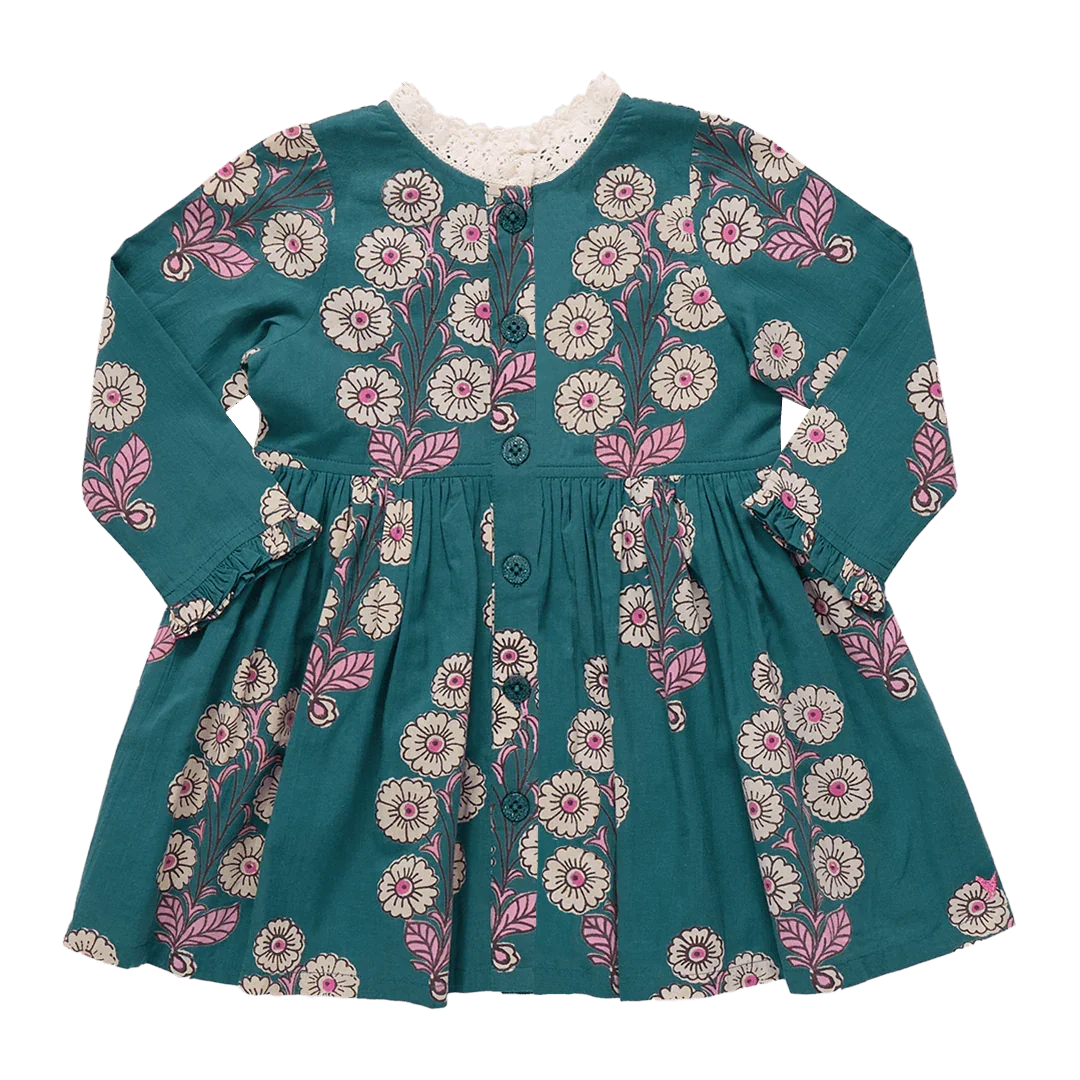FALL25_PinkChicken_03366.png.webp