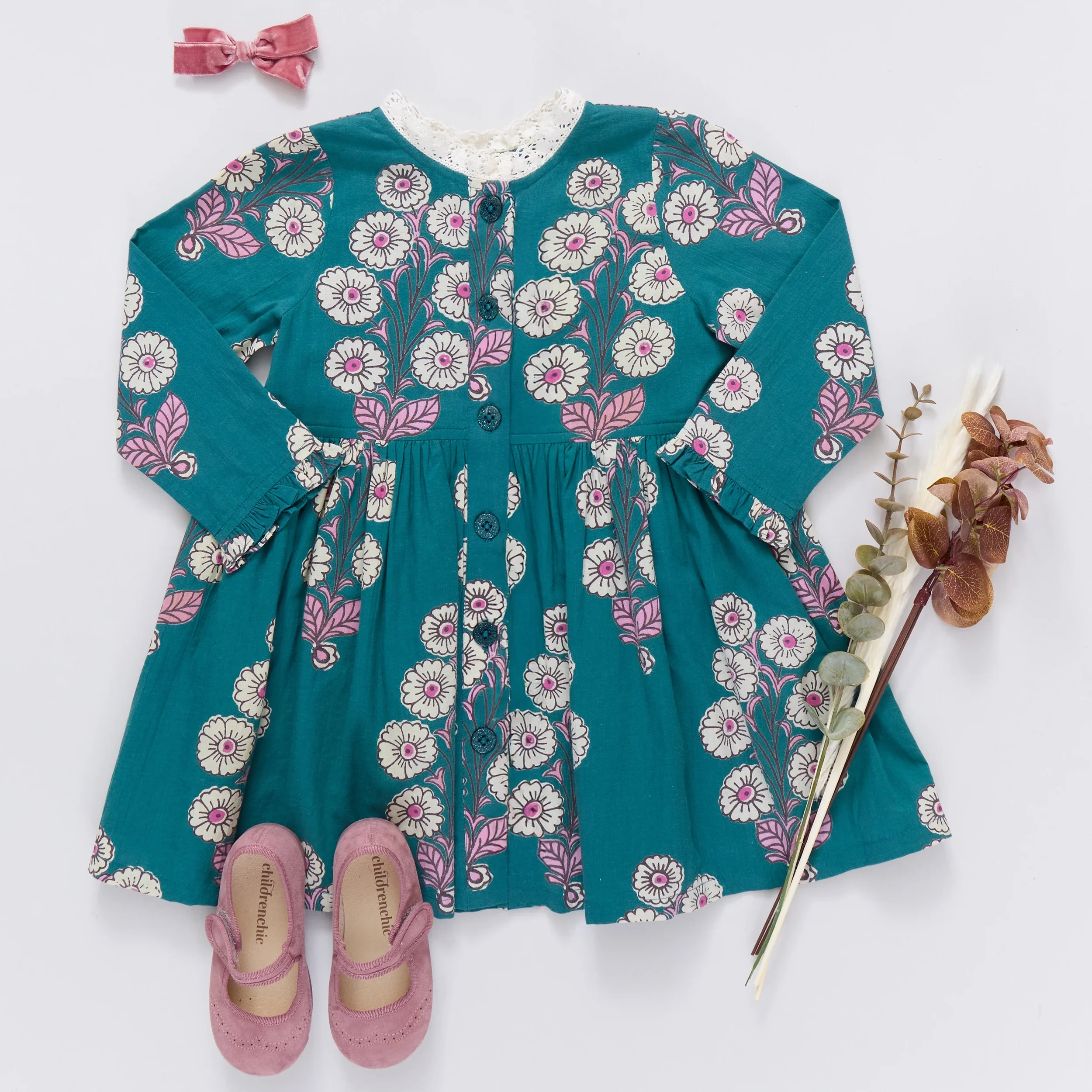 Fall2_2025_PinkChicken_05051.jpg.webp