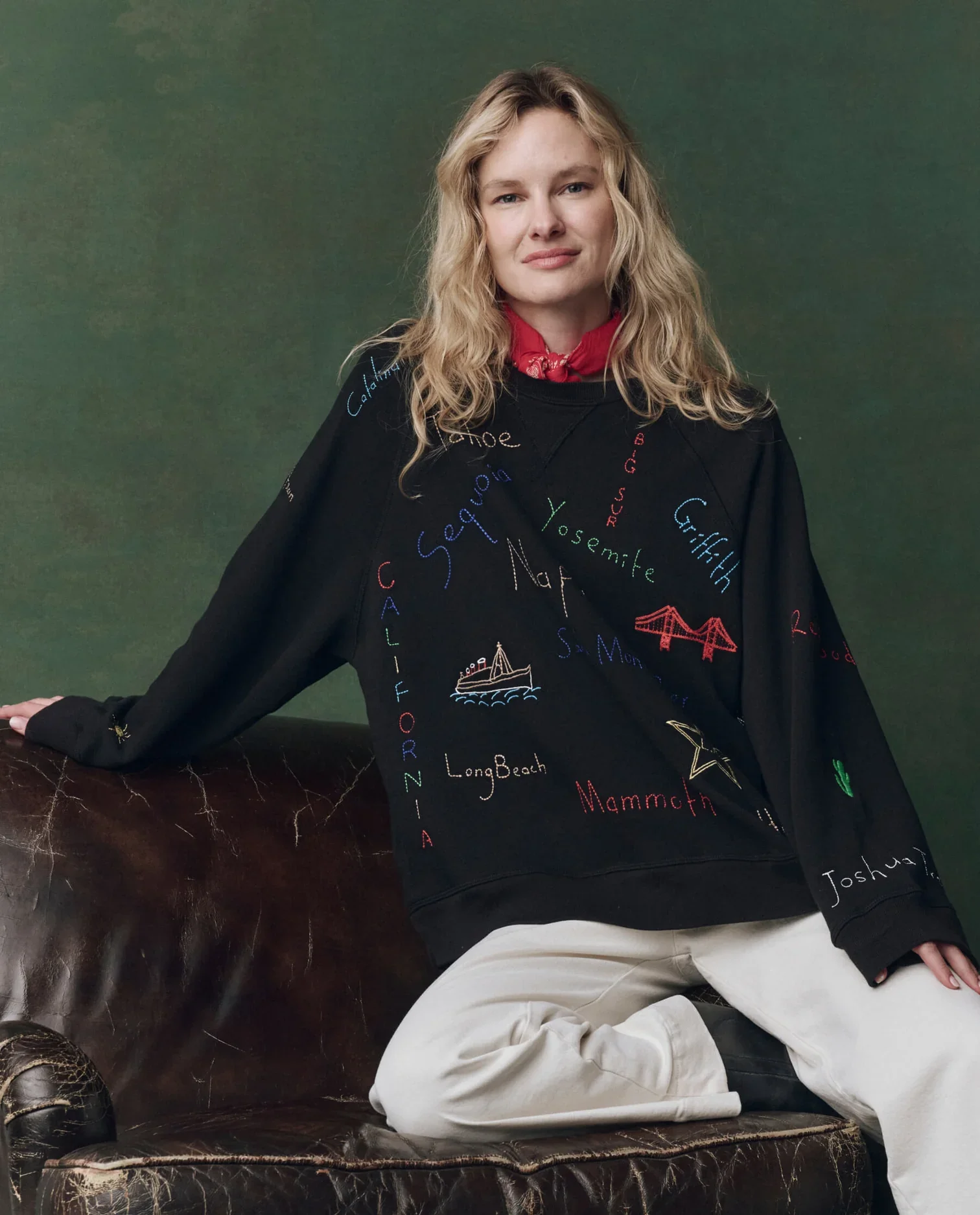 THE-GREAT-LOOK-18-THE-SLOUCH-SWEATSHIRT-W-GOLDEN-STATE-EMBROIDERY-ALMOSTBLACK-THE-SEAFAIR-JEAN-VINTAGE-STONE-20941_1512x.jpg.webp
