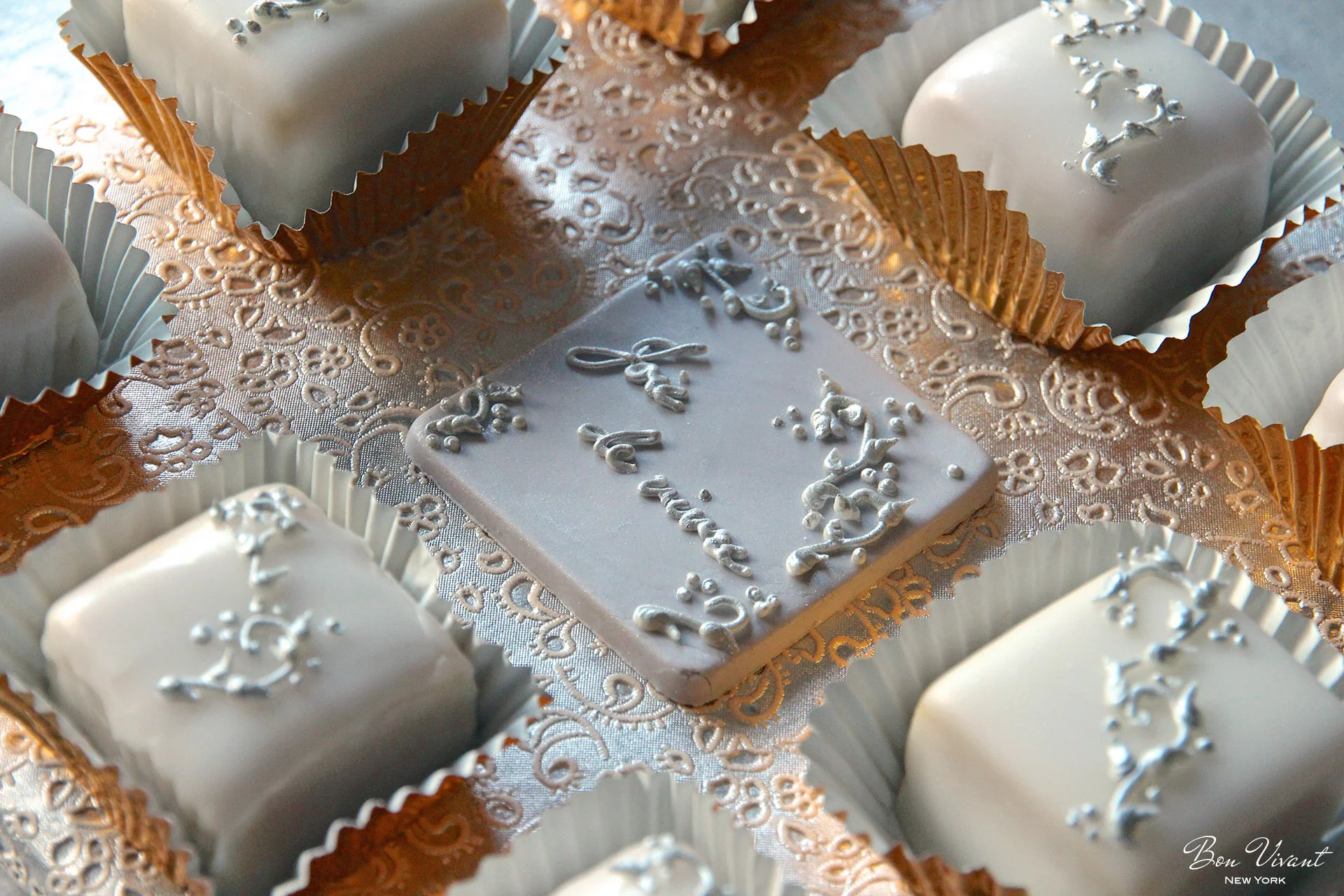 Silver Rococo Wedding Collection - petit cakes and "joie de vivre" plaque