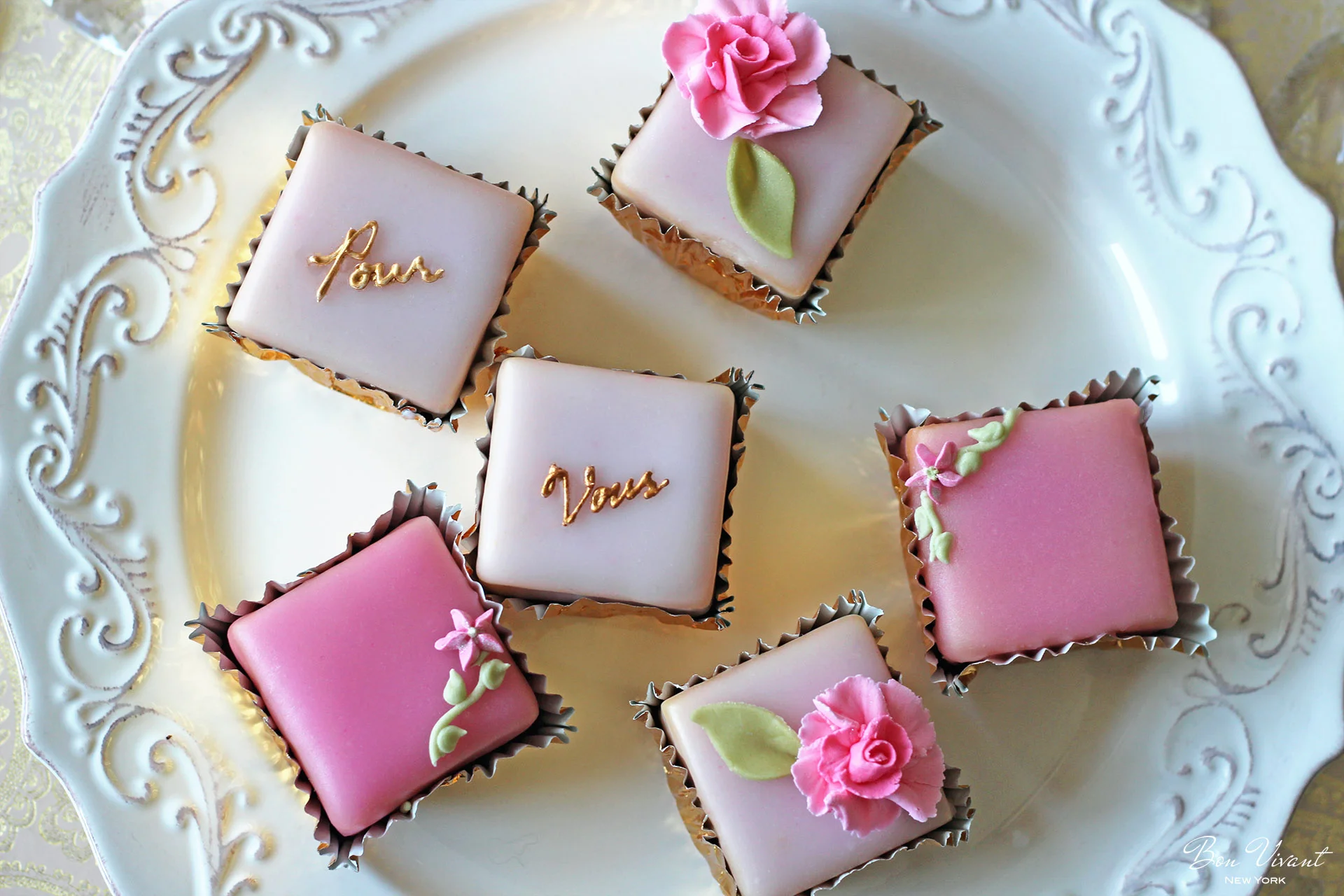 Valentine's "Pour Vous" Gift Box