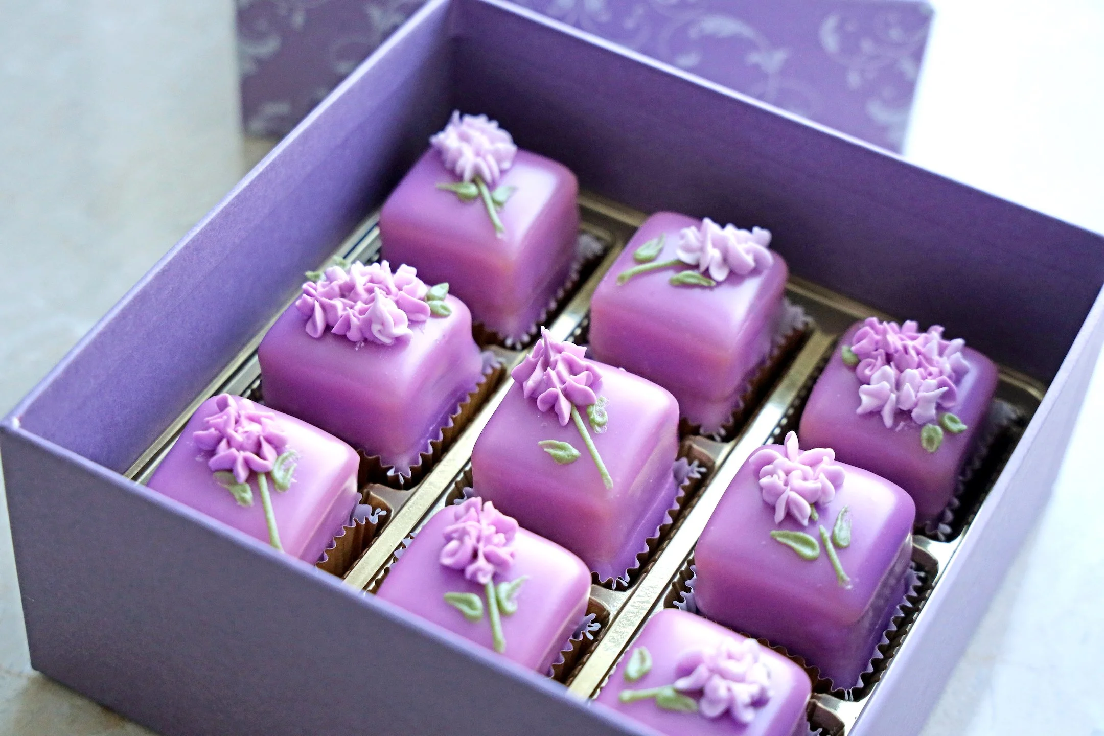 Lilac petit four box 003.jpeg