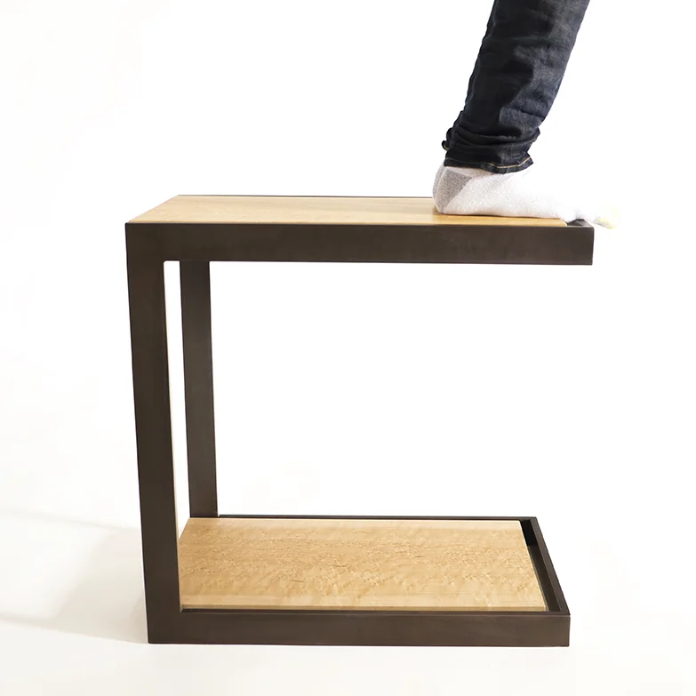 SET_Side_StandSqr.jpg