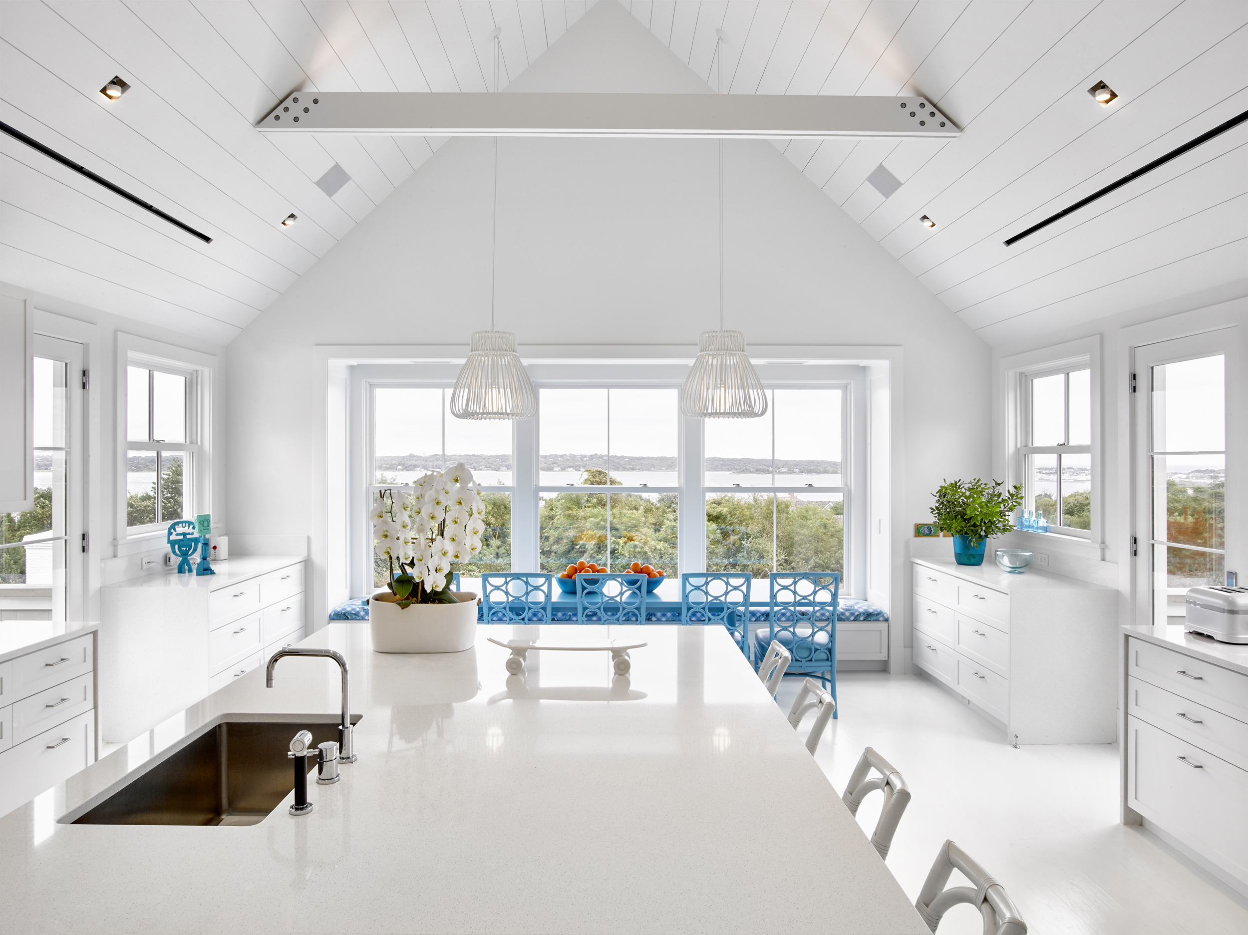 © ghislaine vinas interior design_montauk_kitchen.jpg