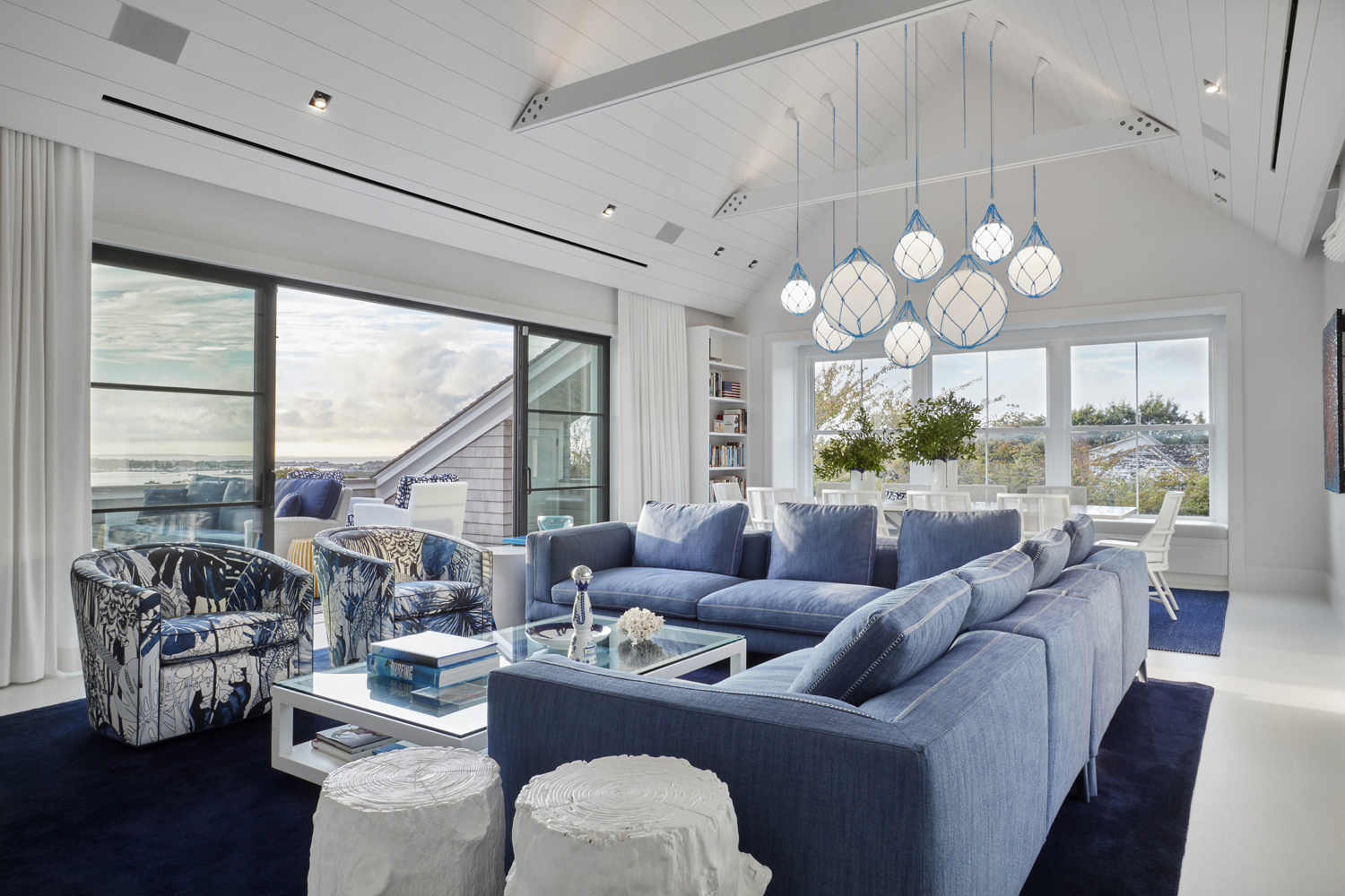 © ghislaine vinas interior design_montauk_living_splash.jpg