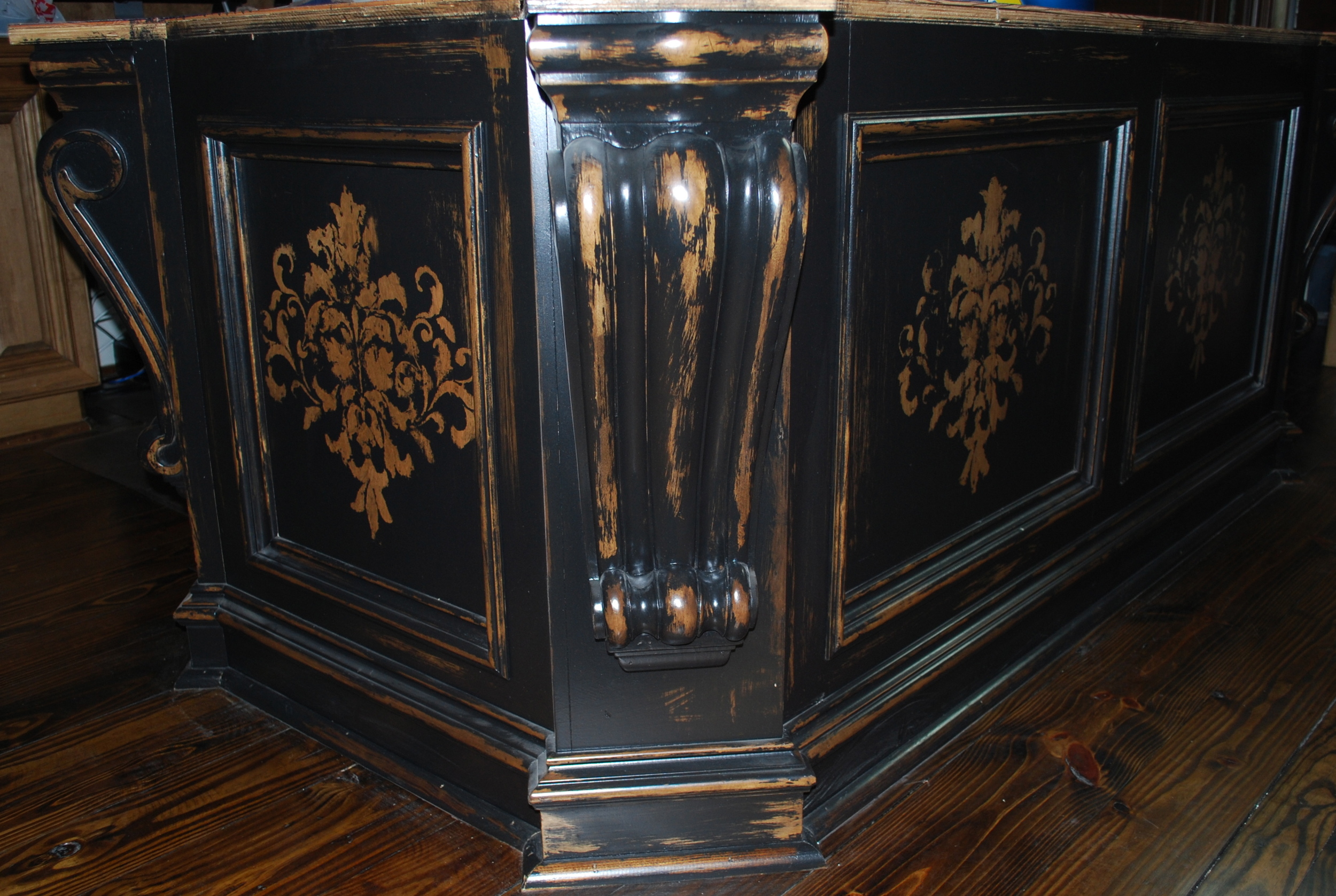 Heavy Antiqued Black Heavy wipe out stained - Version 2.JPG