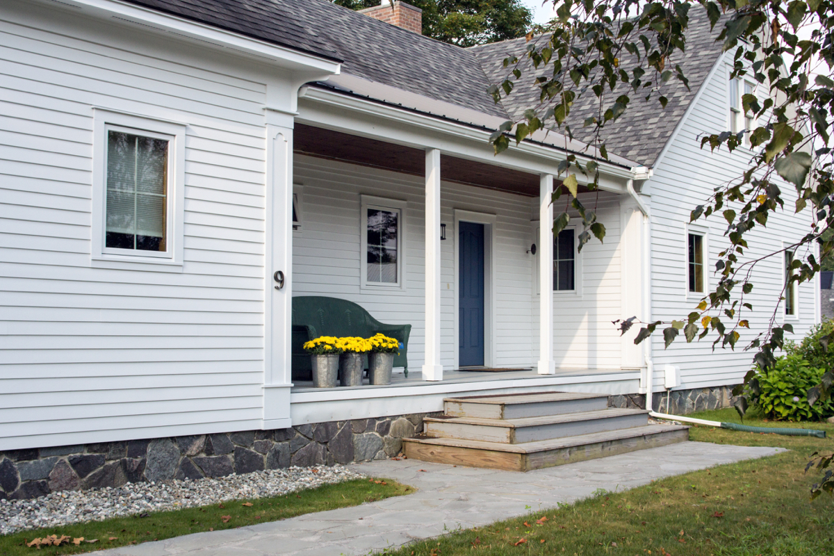 9 West Main Street, Hyde Park Village