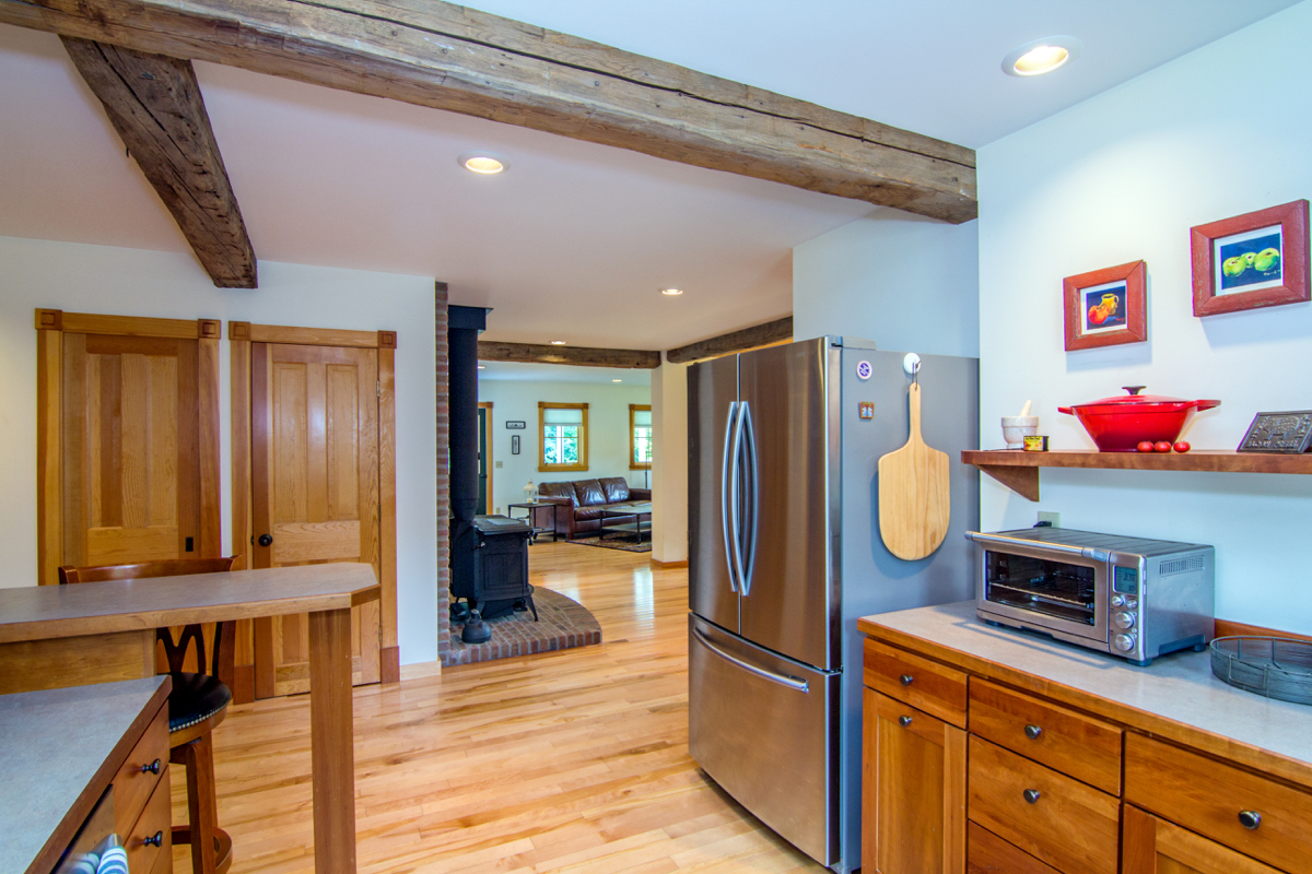Kitchen toward pantry & basement stairs