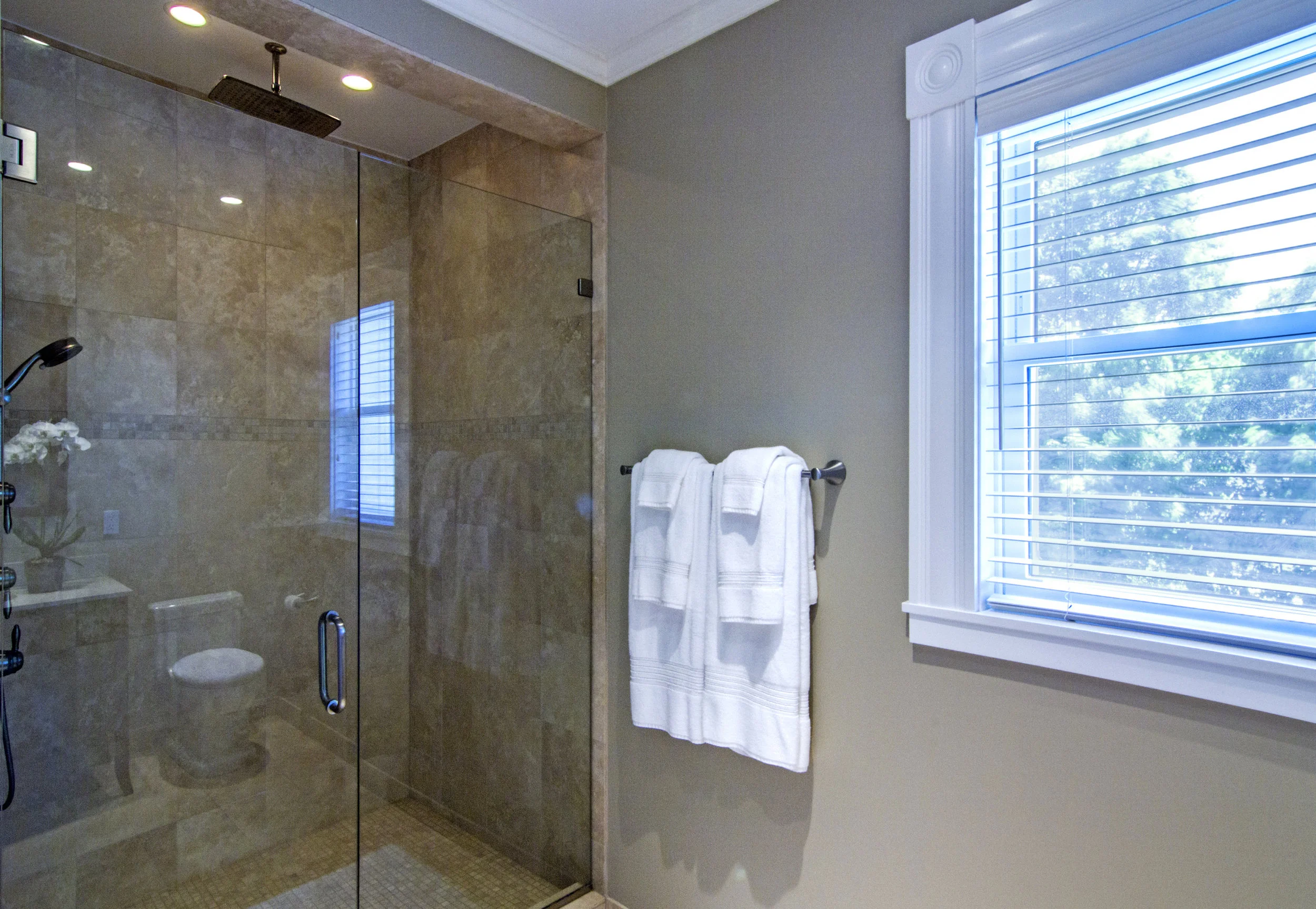 2nd Floor Guest Bath