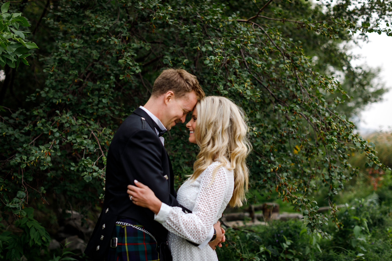 067-calgary-wedding-photographers.jpg