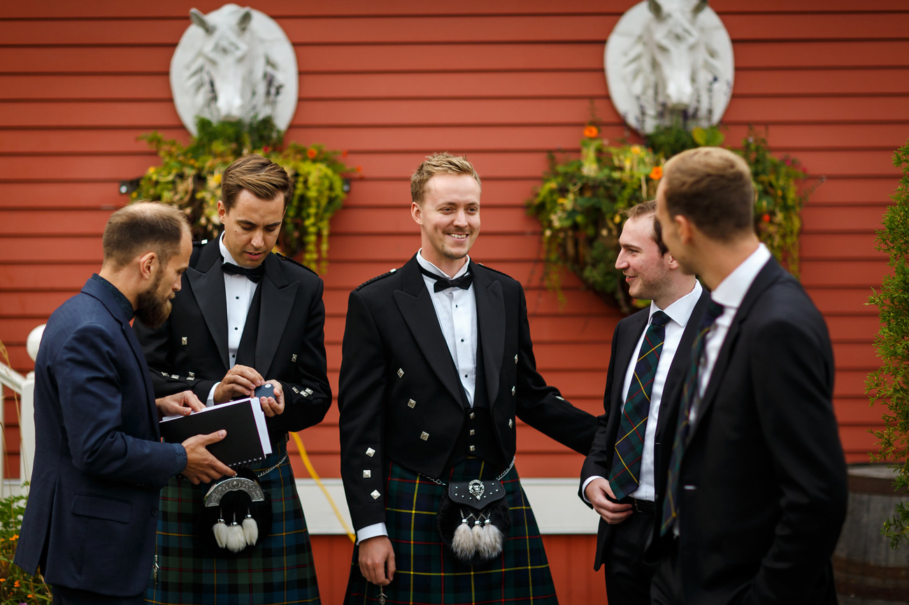 081-calgary-wedding-photographers.jpg