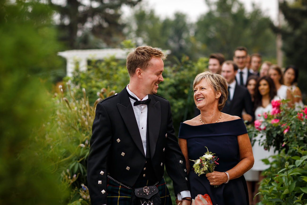 082-calgary-wedding-photographers.jpg