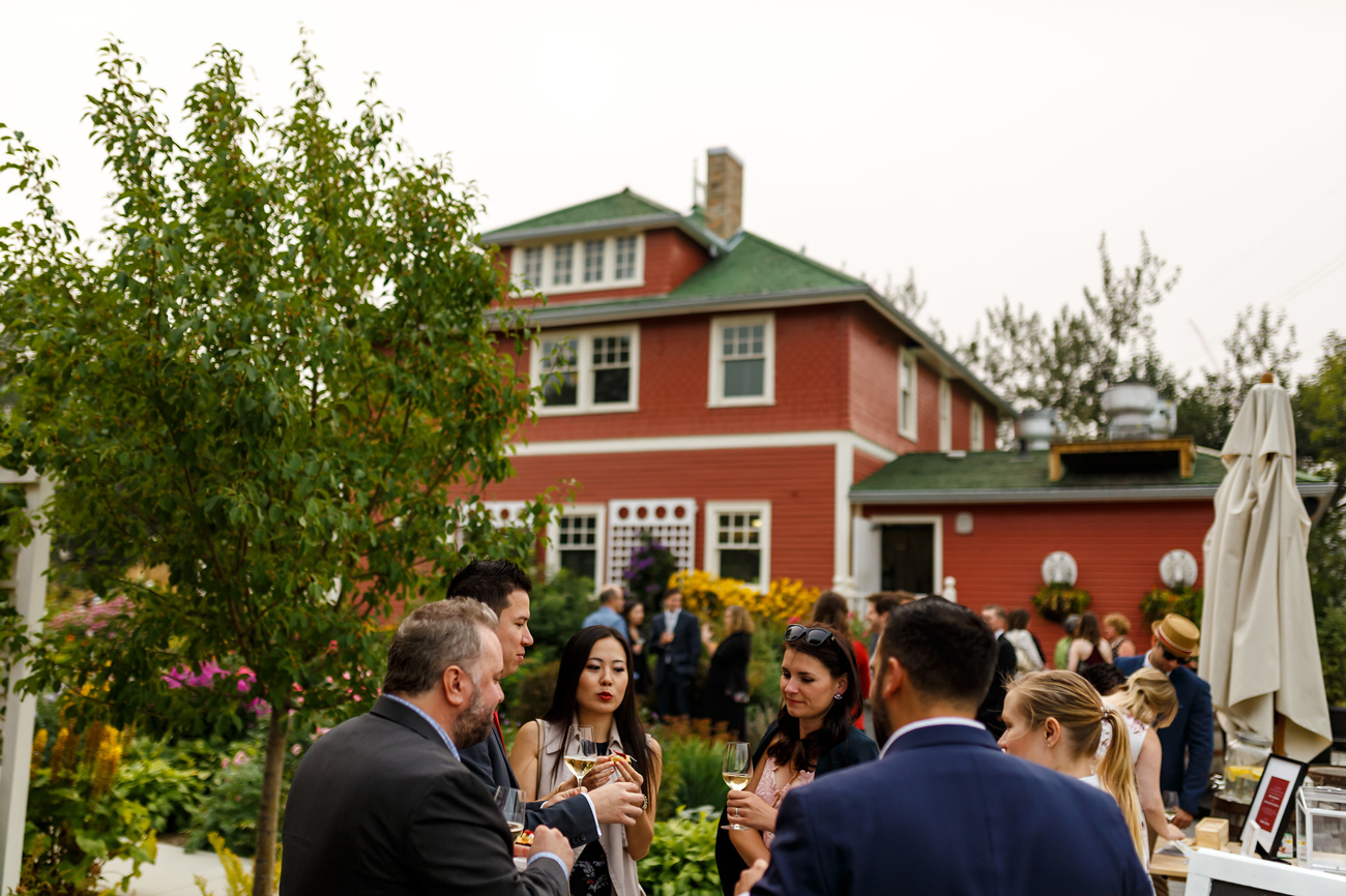 099-calgary-wedding-photographers.jpg